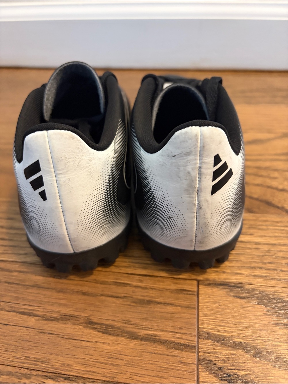 Big Boys Adidas Turf Shoes - Picture 4 of 5